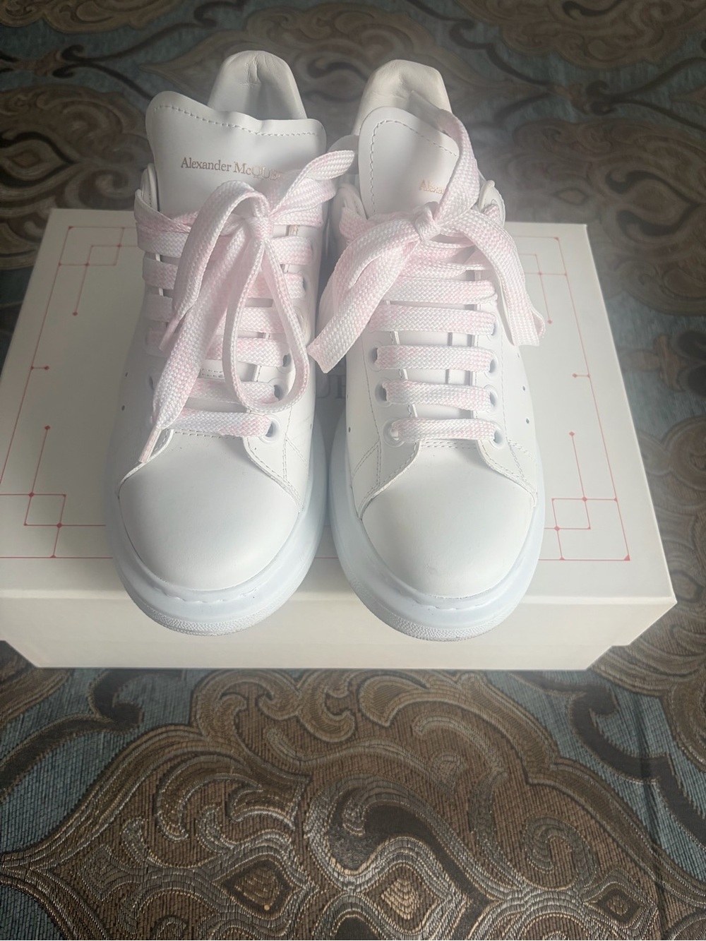 Alexander McQueen White Leather Sneakers with Pale Pink Laces